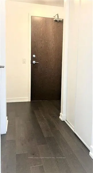 2560 Eglinton Avenue W, #2211