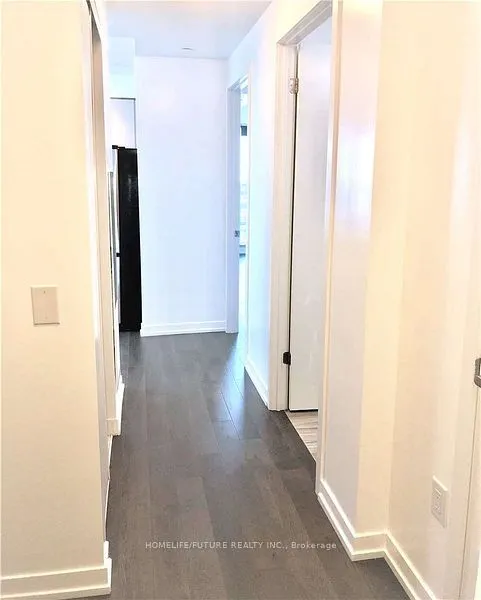 2560 Eglinton Avenue W, #2211