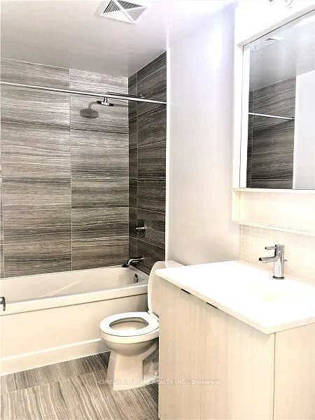 2560 Eglinton Avenue W, #2211