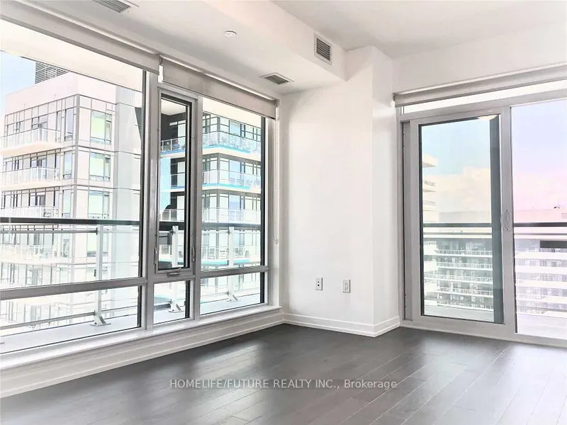 2560 Eglinton Avenue W, #2211
