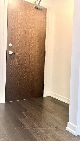 2560 Eglinton Avenue W, #2211