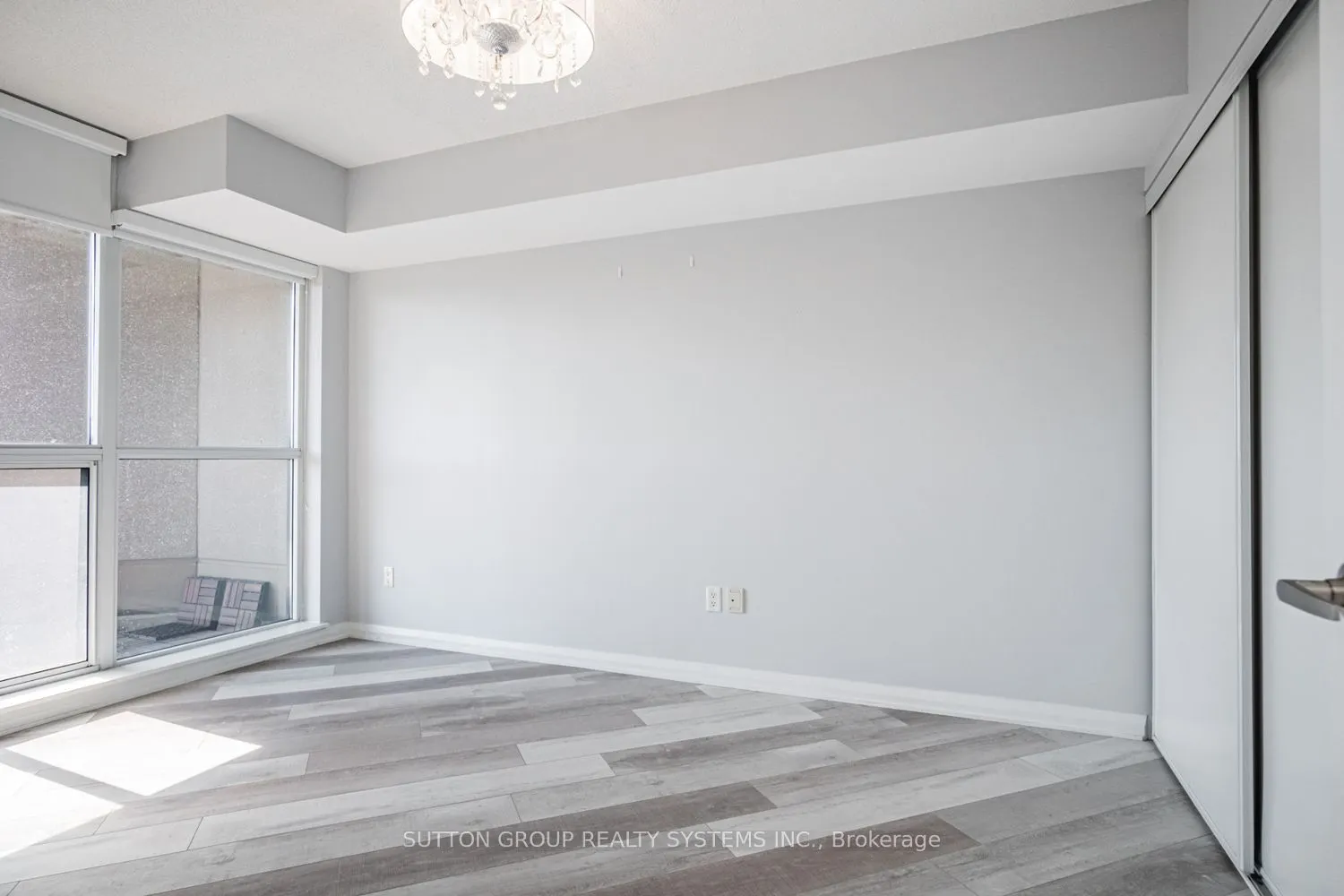 220 Forum Drive, #608