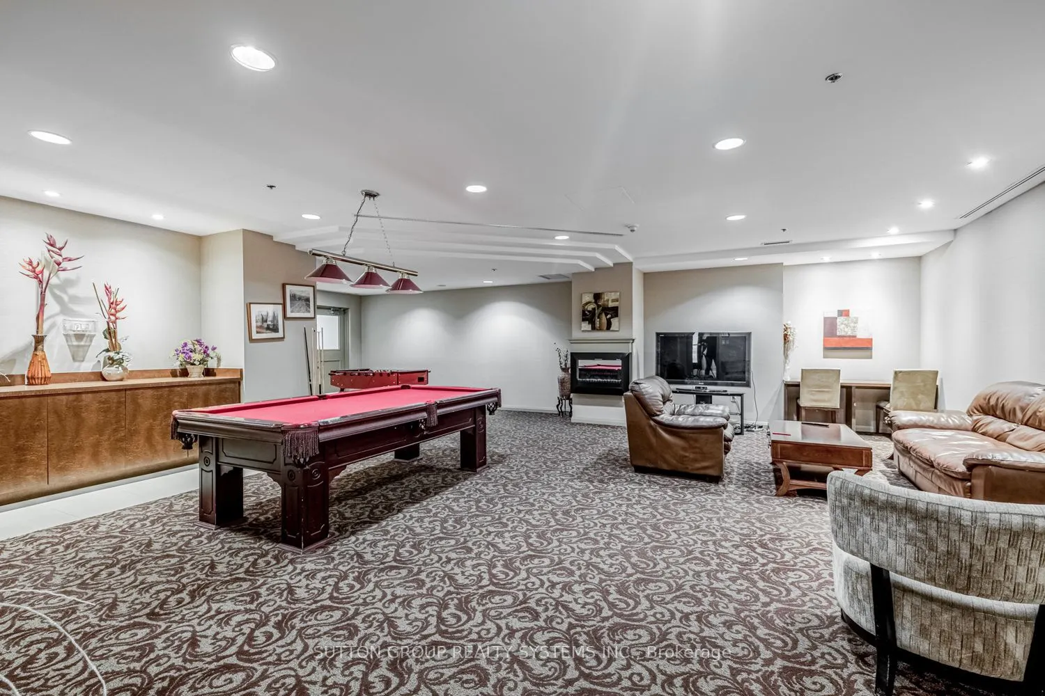 220 Forum Drive, #608