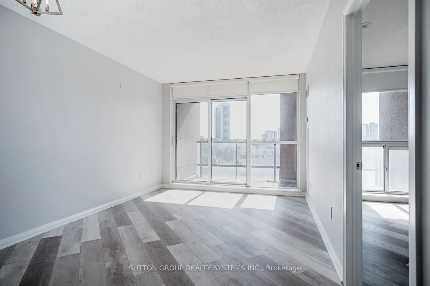 220 Forum Drive, #608