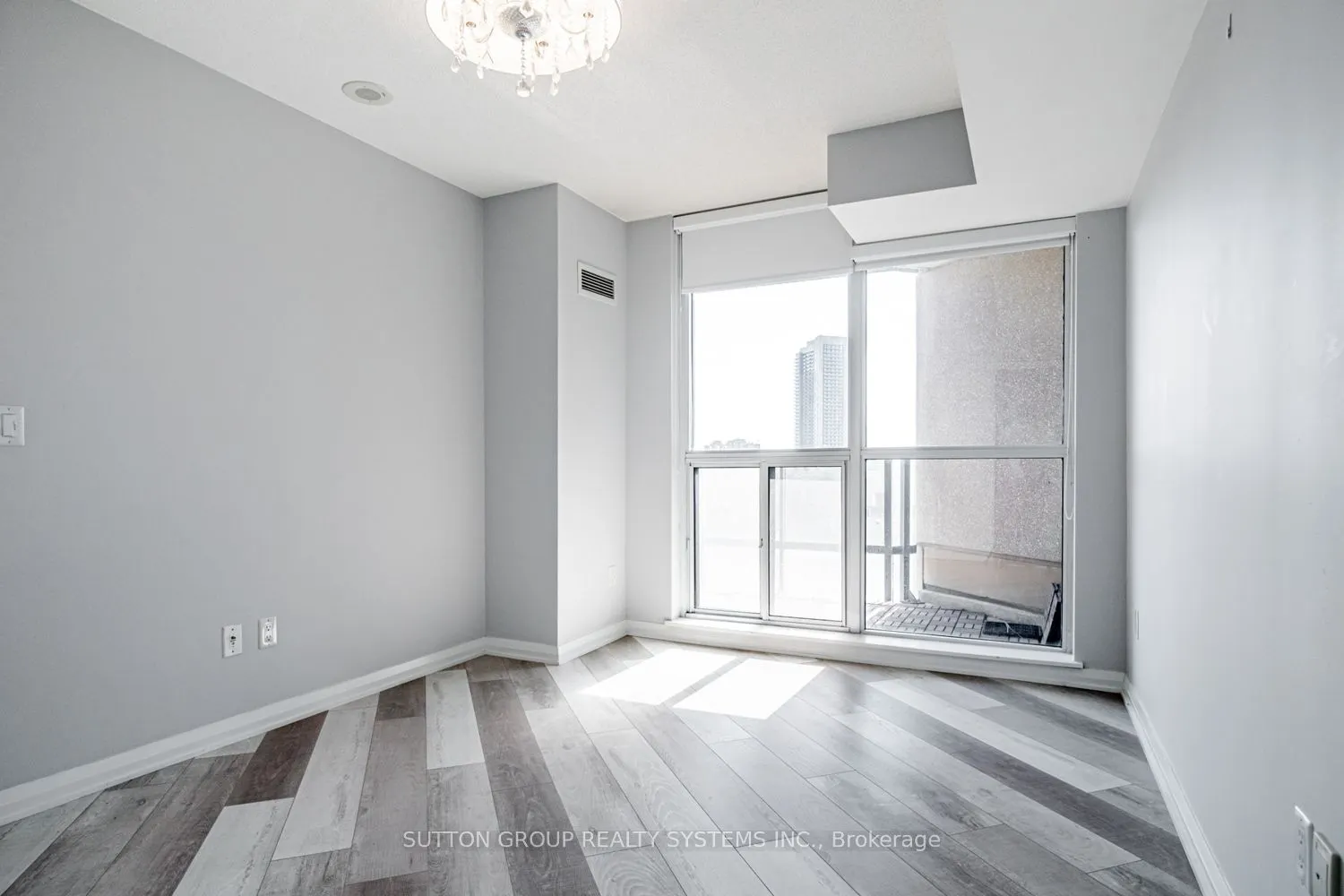 220 Forum Drive, #608
