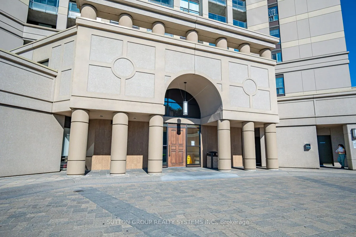220 Forum Drive, #608