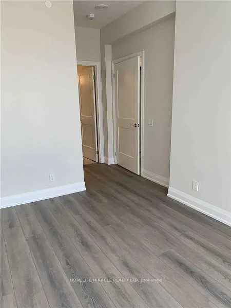 15 Lynch Street, #1408