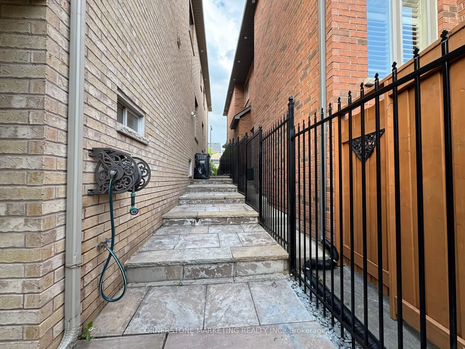 8 Cranwood Circle, #Basement