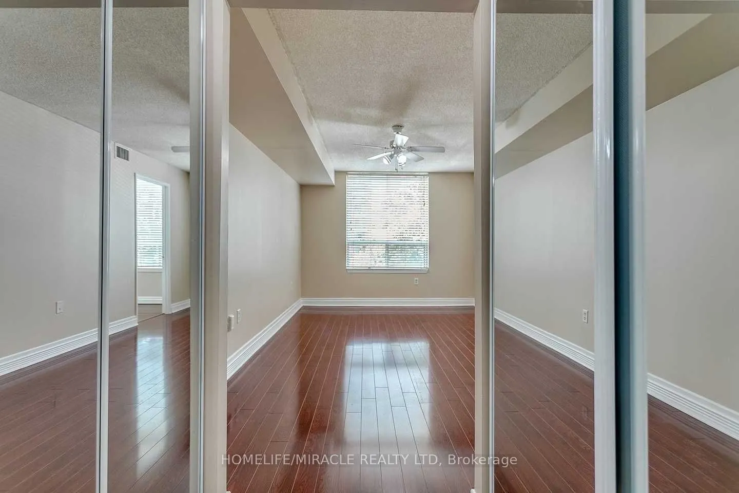 1270 Maple Crossing Boulevard, #304