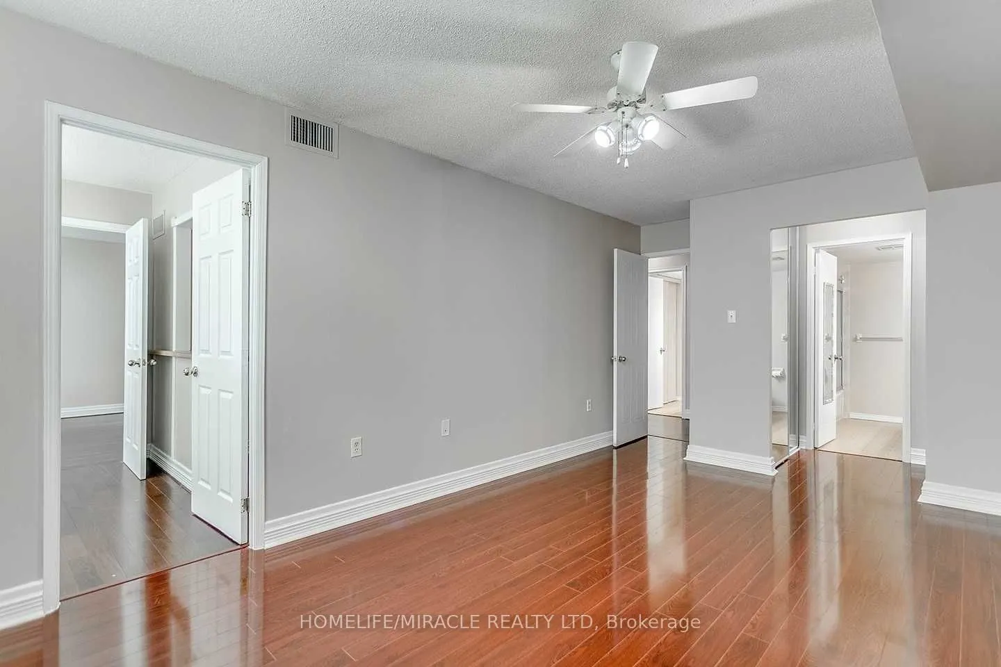 1270 Maple Crossing Boulevard, #304