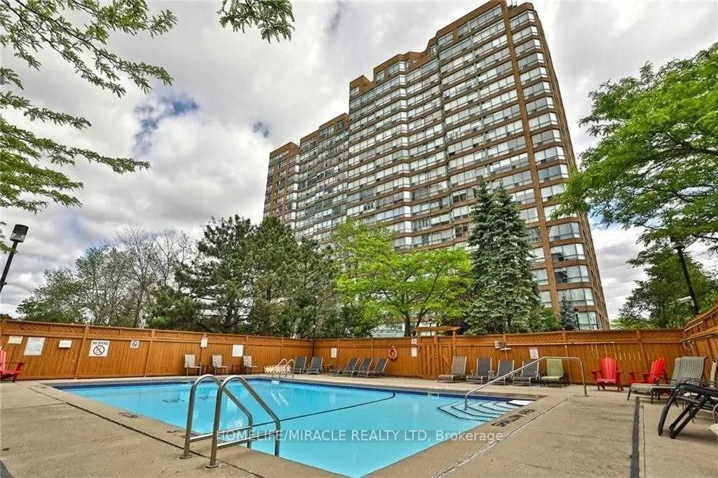 1270 Maple Crossing Boulevard, #304