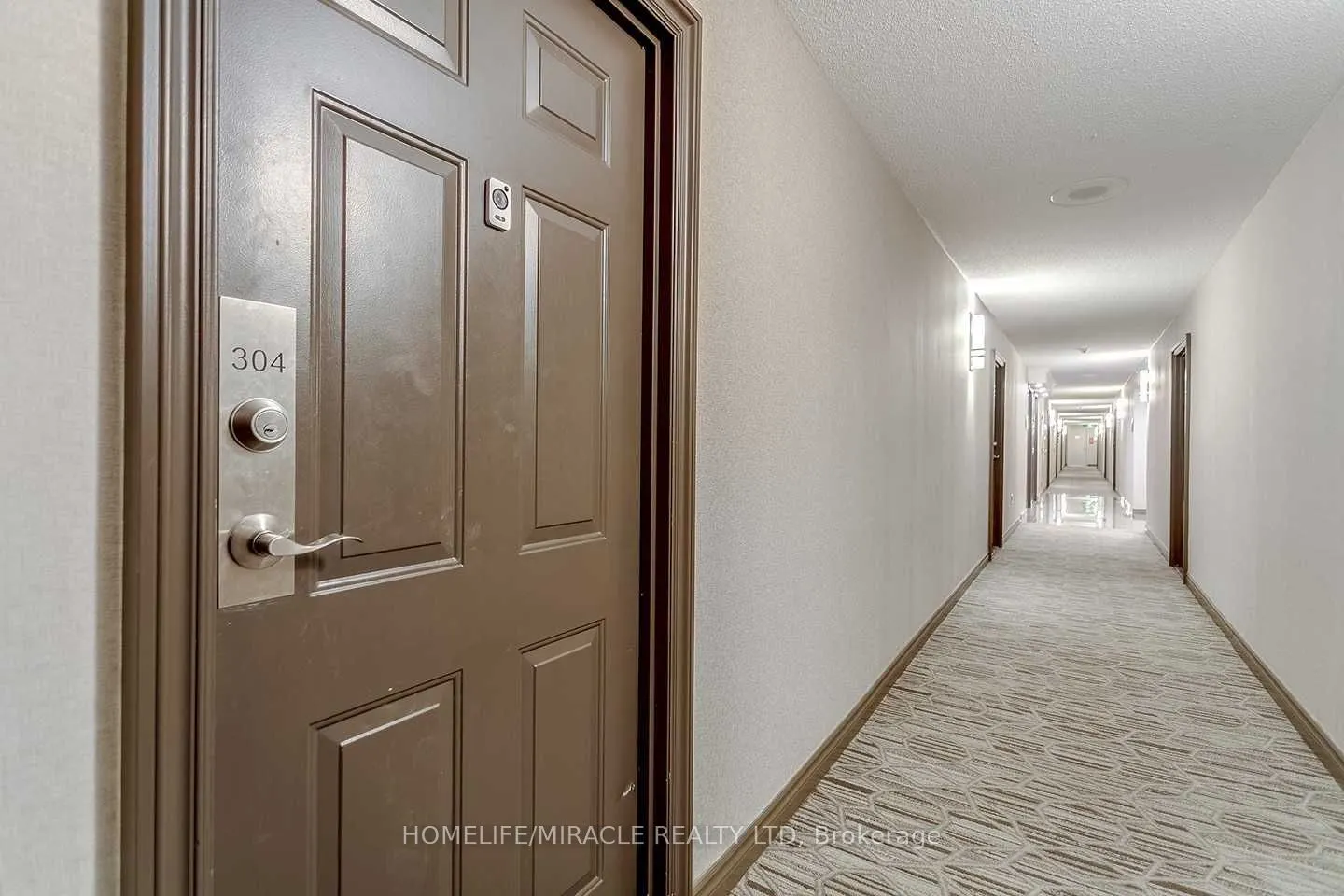 1270 Maple Crossing Boulevard, #304