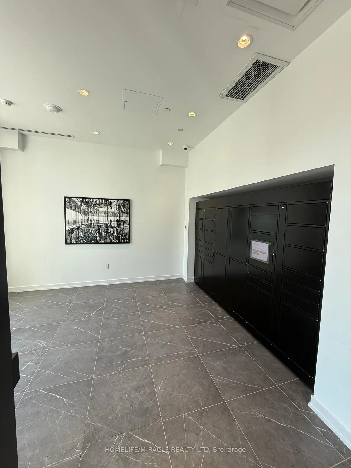 6 Chartwell Road S, #209