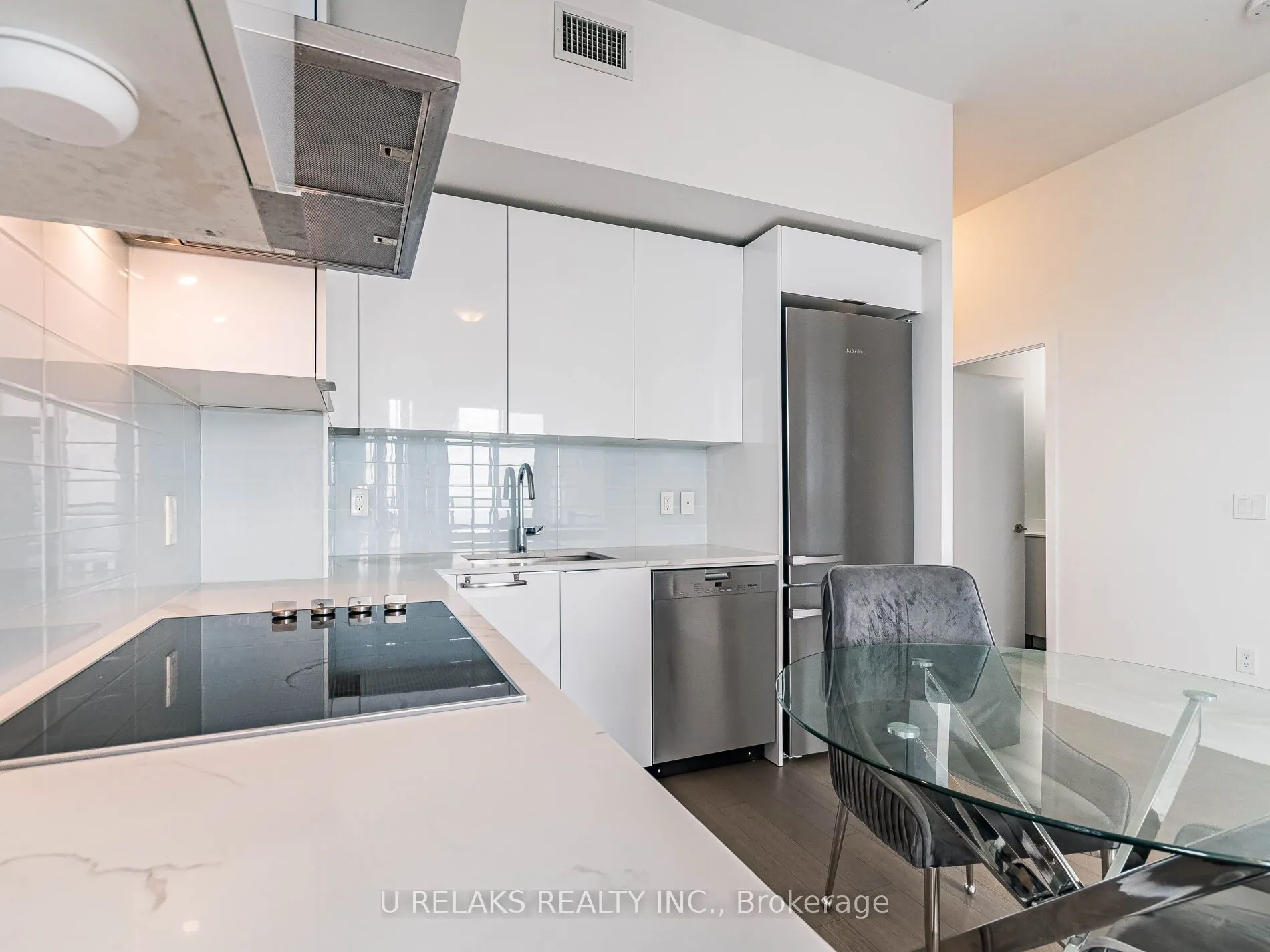 20 shore breeze Drive, #4701