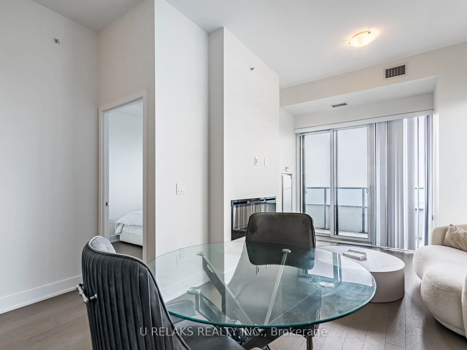 20 shore breeze Drive, #4701
