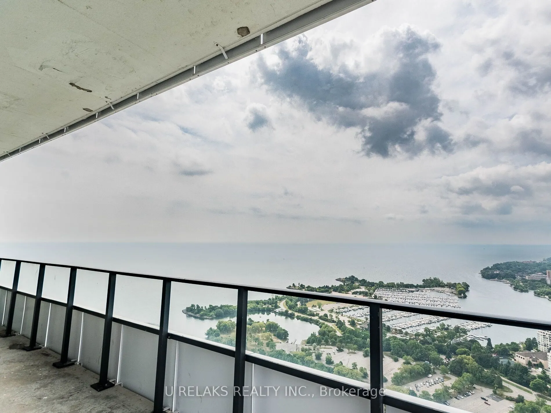 20 shore breeze Drive, #4701
