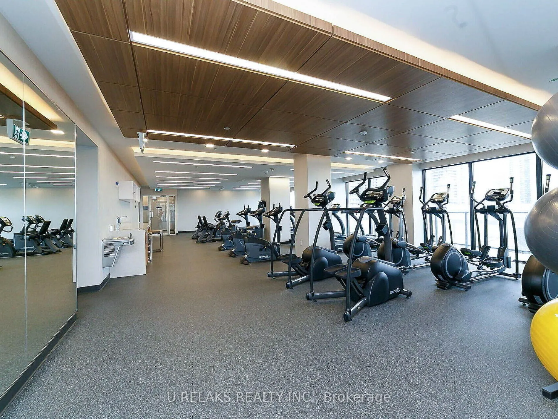 20 shore breeze Drive, #4701