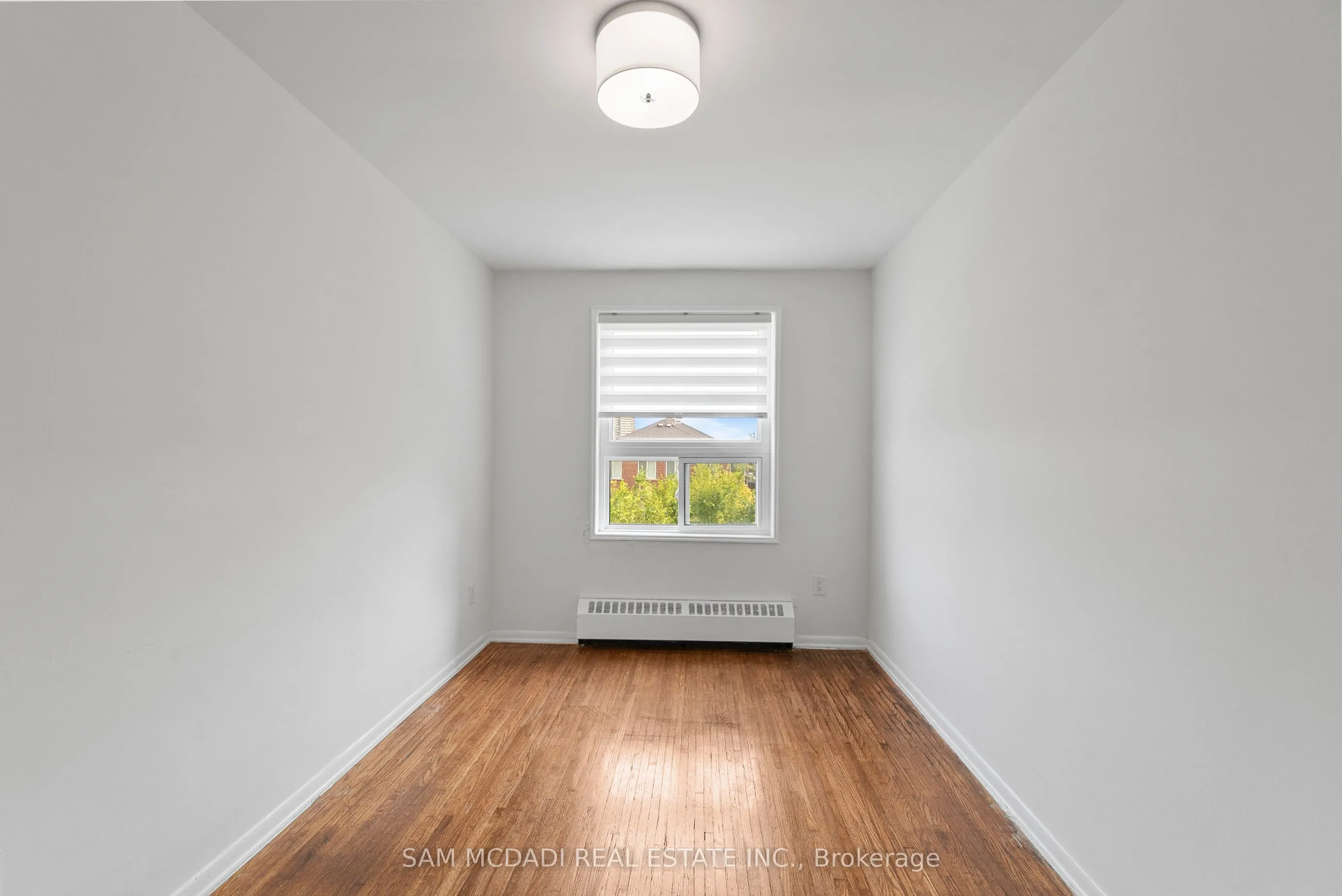 1026 burnhamthorpe Road E