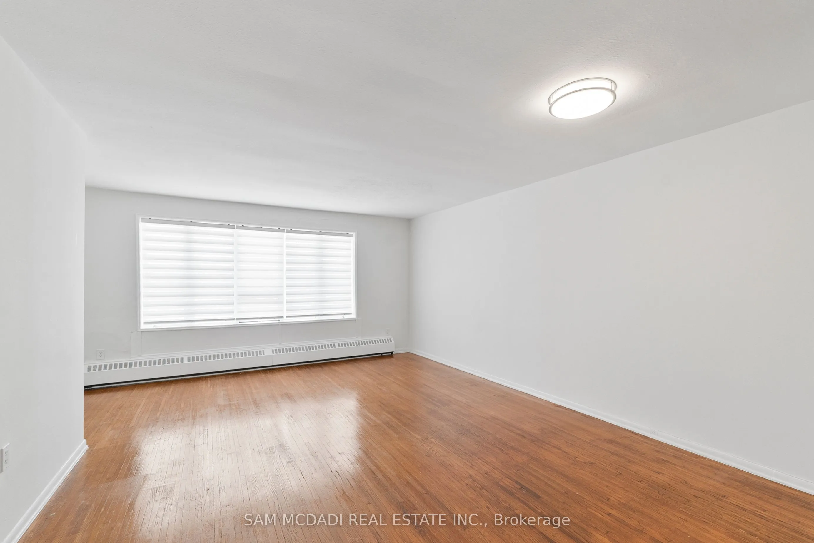 1026 burnhamthorpe Road E