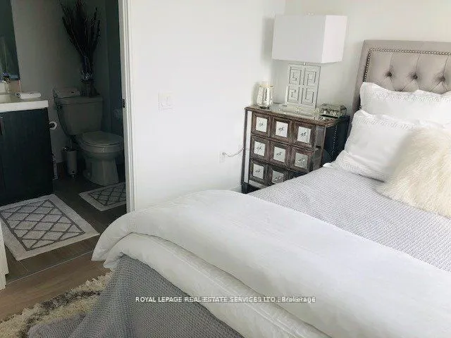 8 Nahani Way, #1206