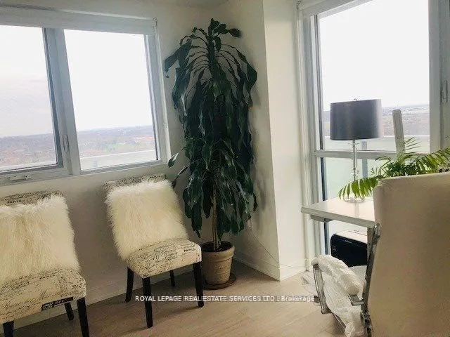 8 Nahani Way, #1206