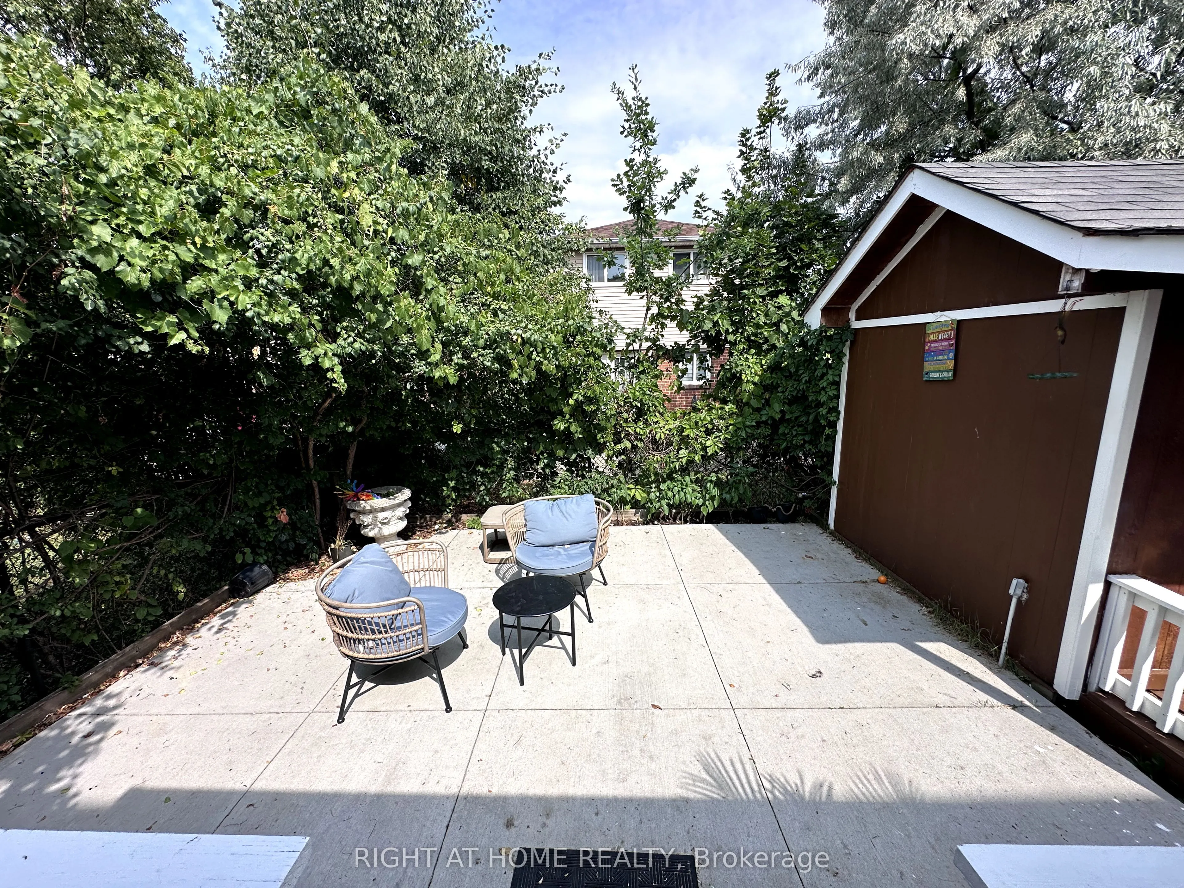 4 Sunshade Place