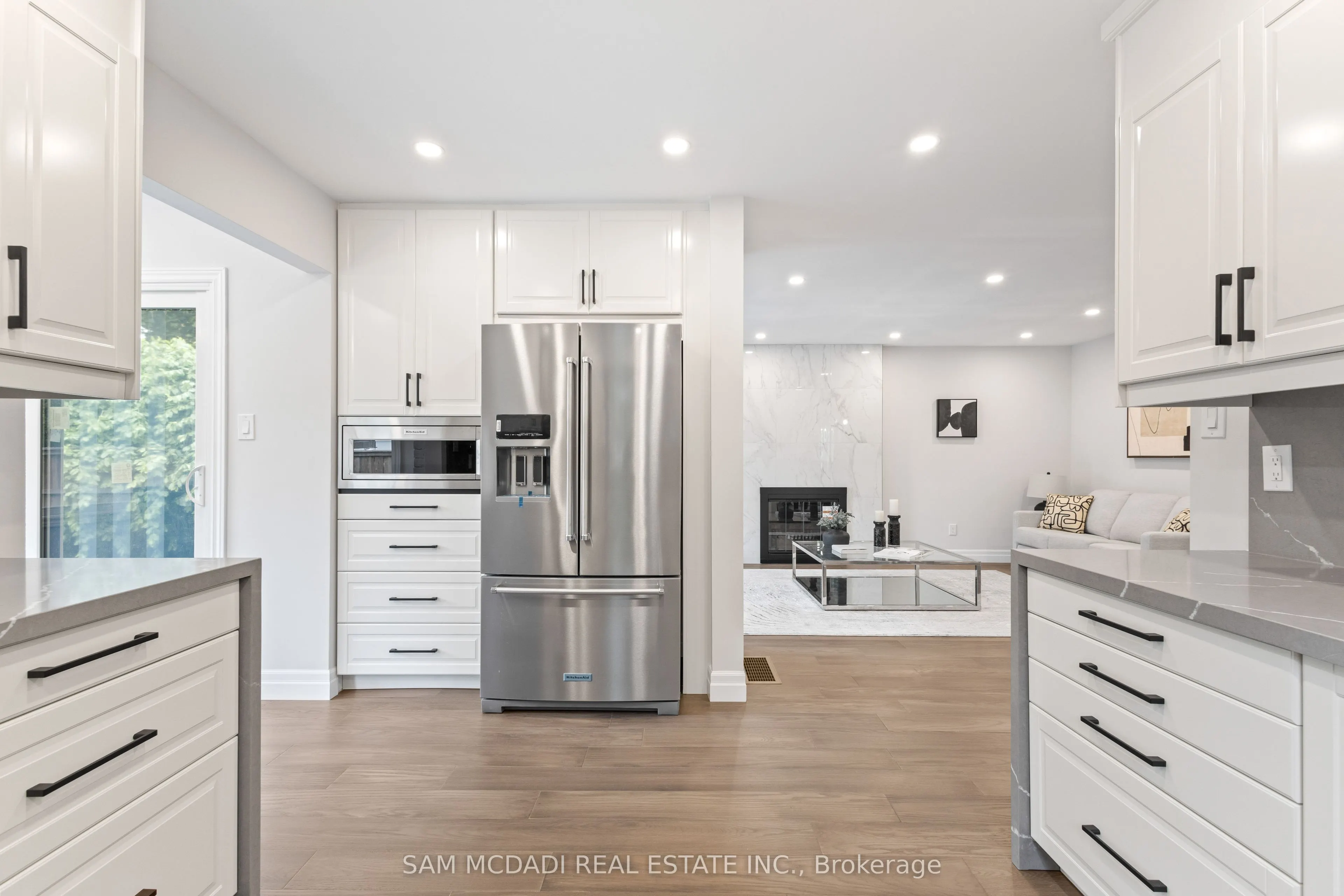 2535 Robin Drive