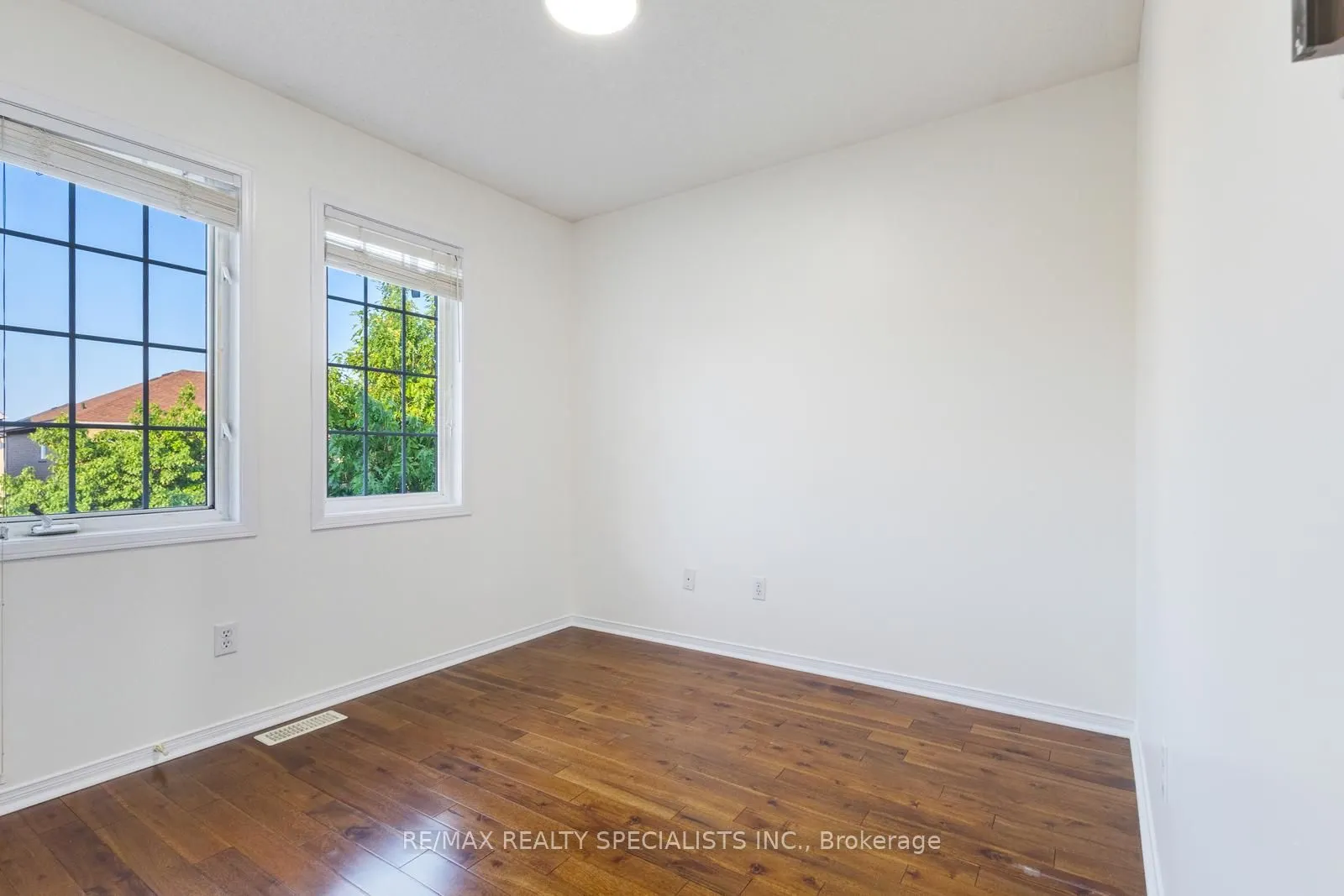 42 Trumpet Valley Boulevard