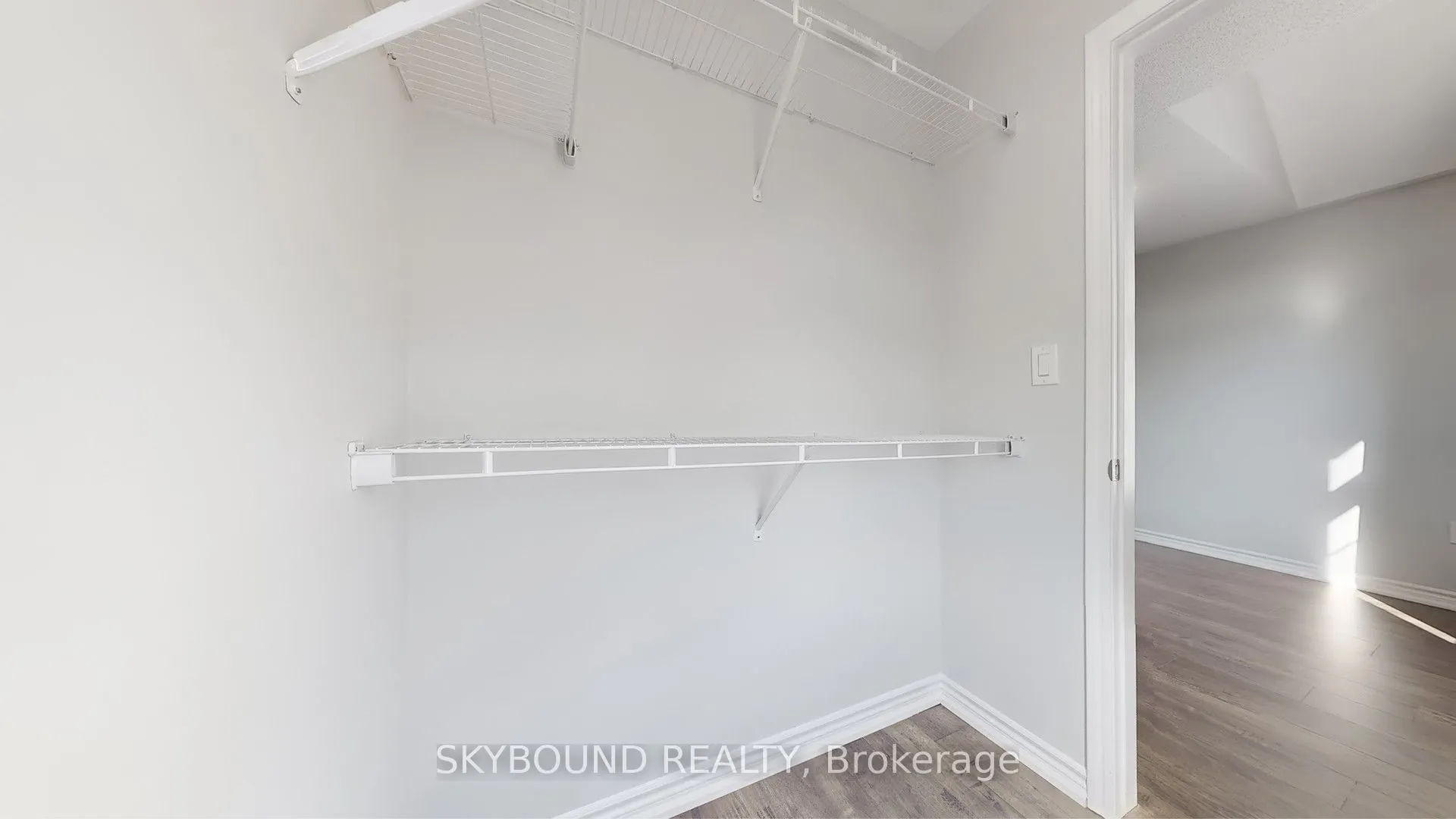 1000 Asleton Boulevard, #96