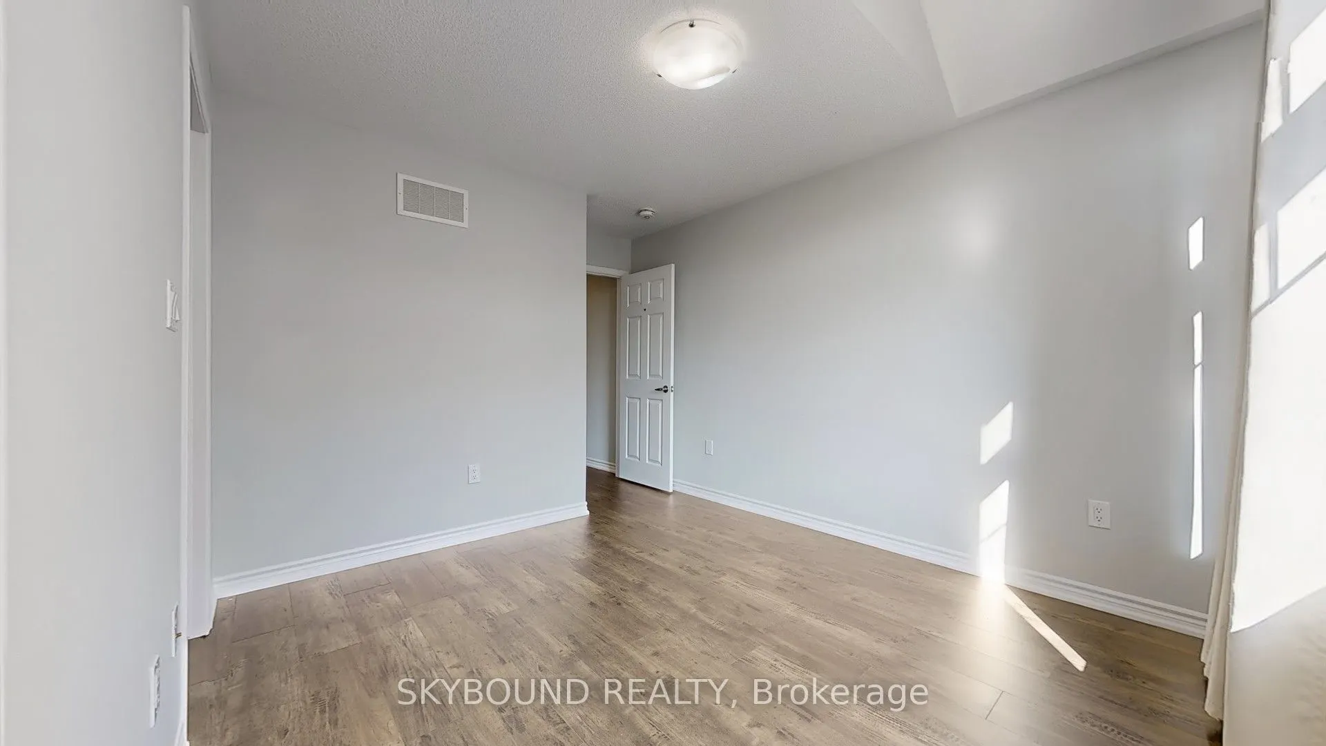 1000 Asleton Boulevard, #96