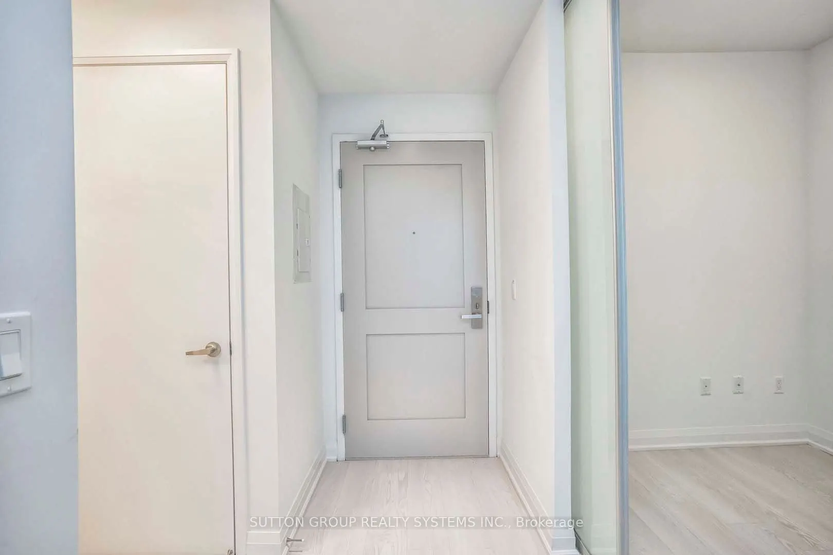 10 Gibbs Road, #1002