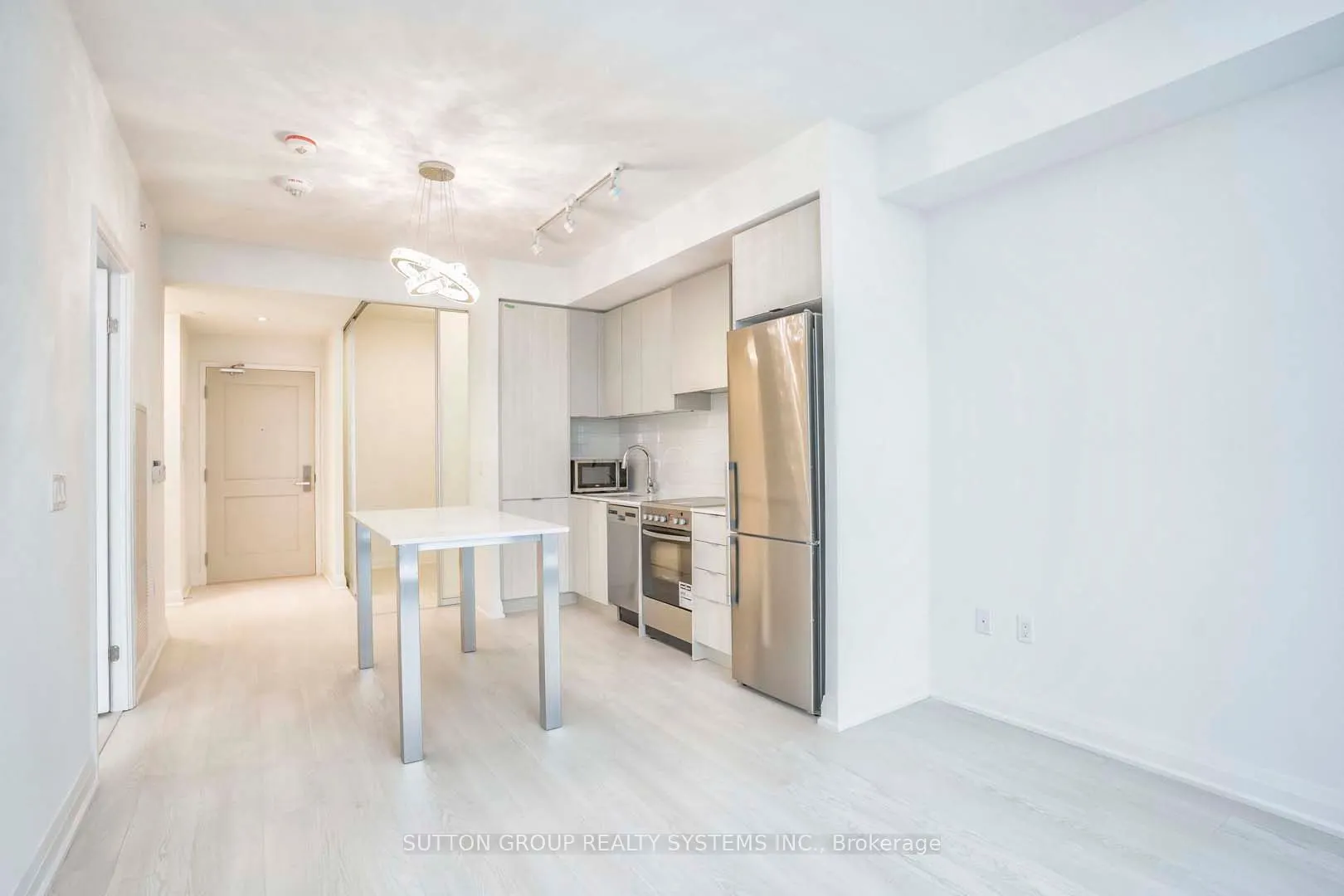 10 Gibbs Road, #1002