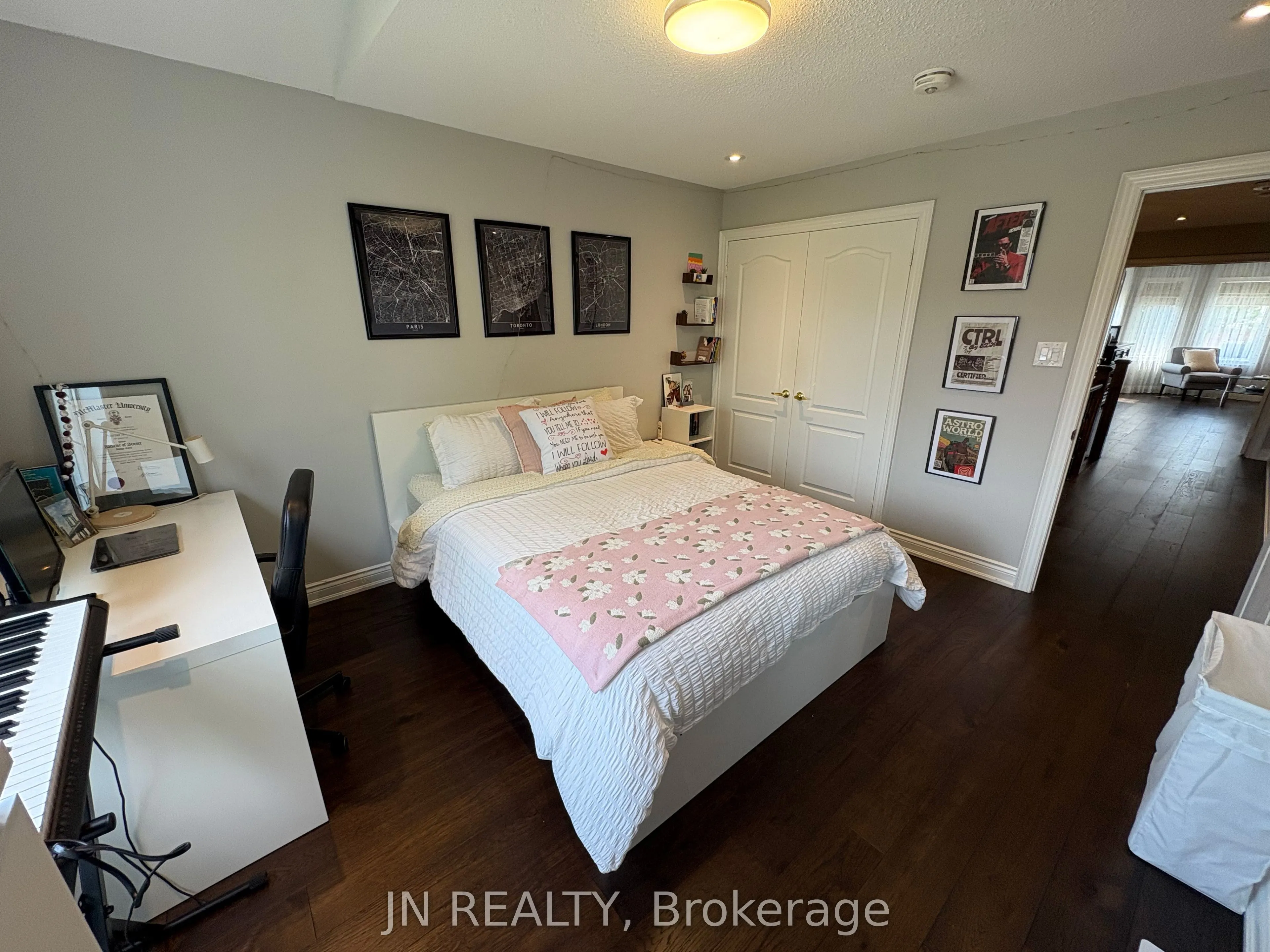 77 Colonel Bertram Road