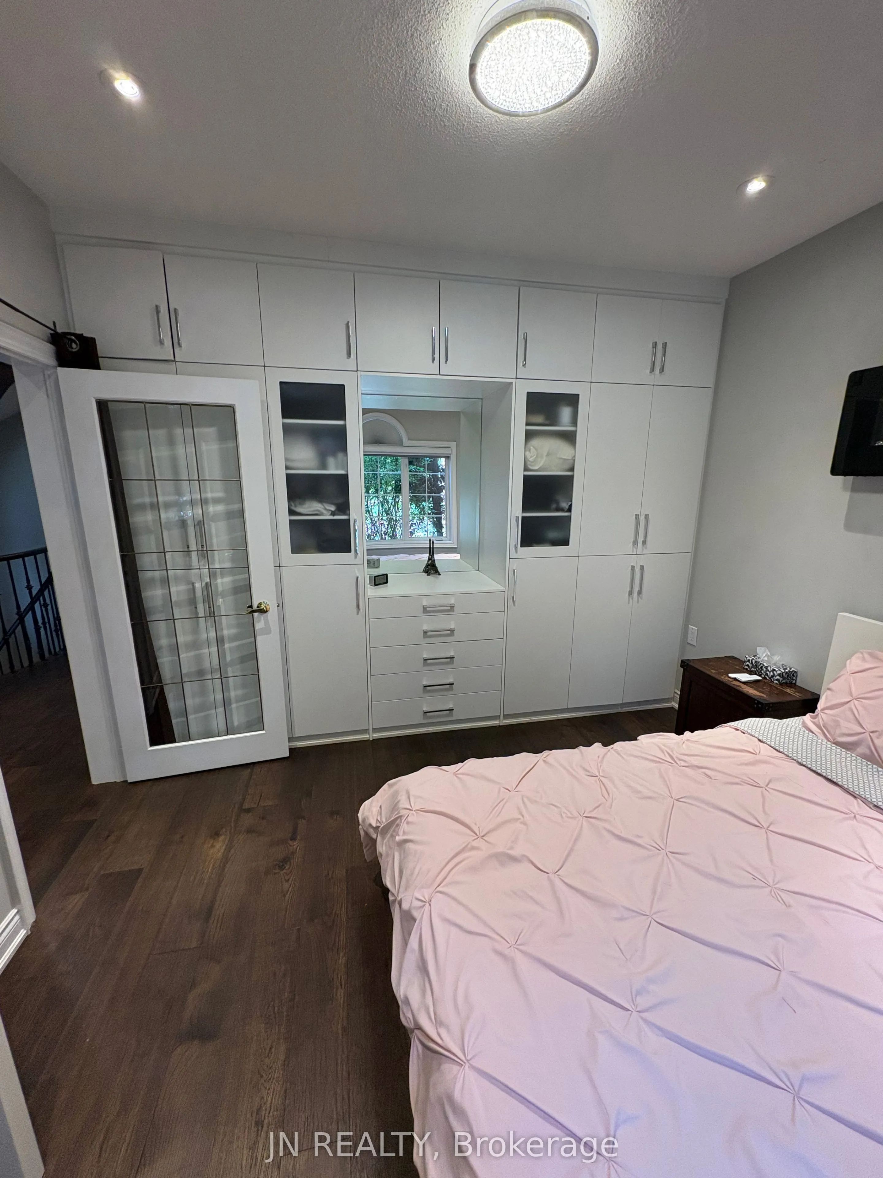 77 Colonel Bertram Road