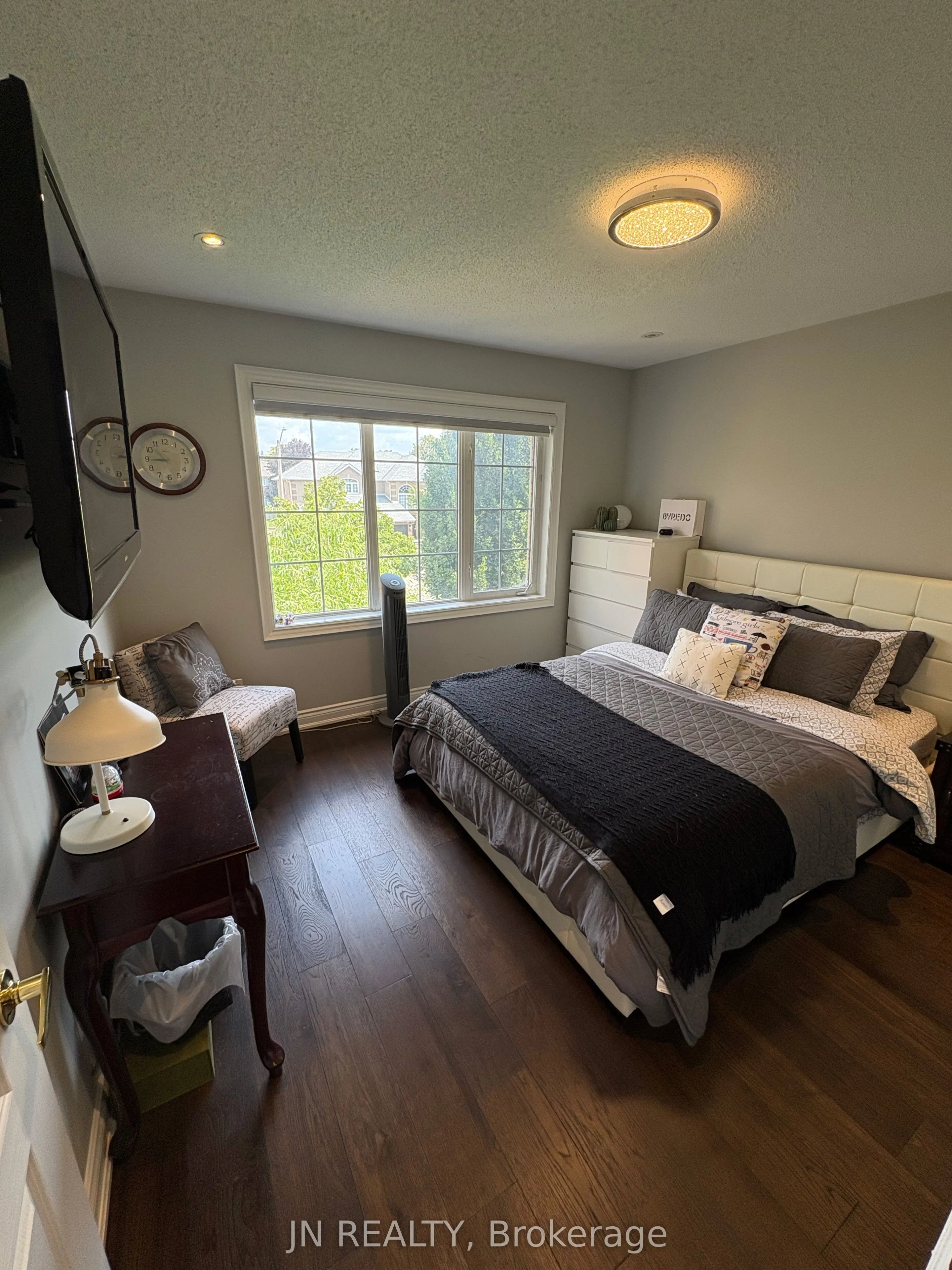 77 Colonel Bertram Road