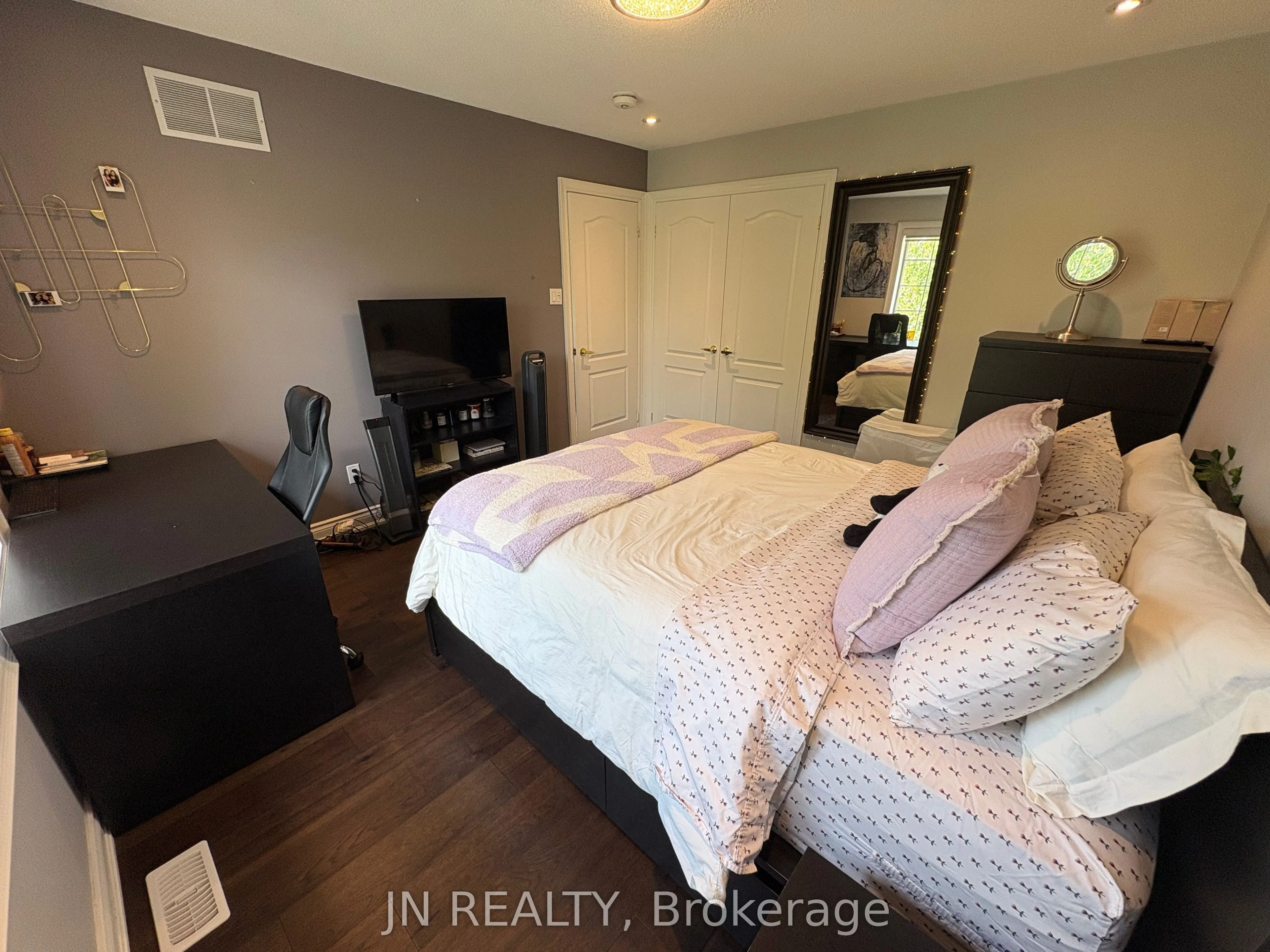 77 Colonel Bertram Road
