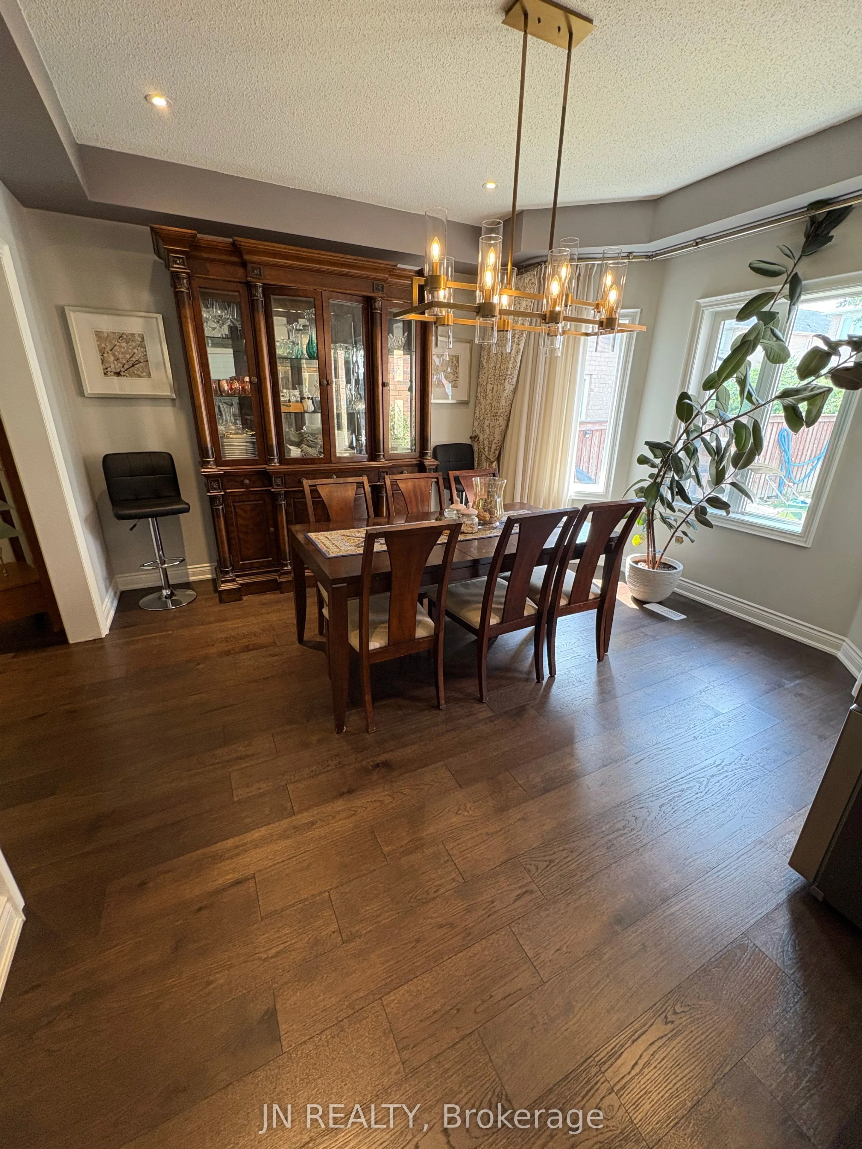 77 Colonel Bertram Road