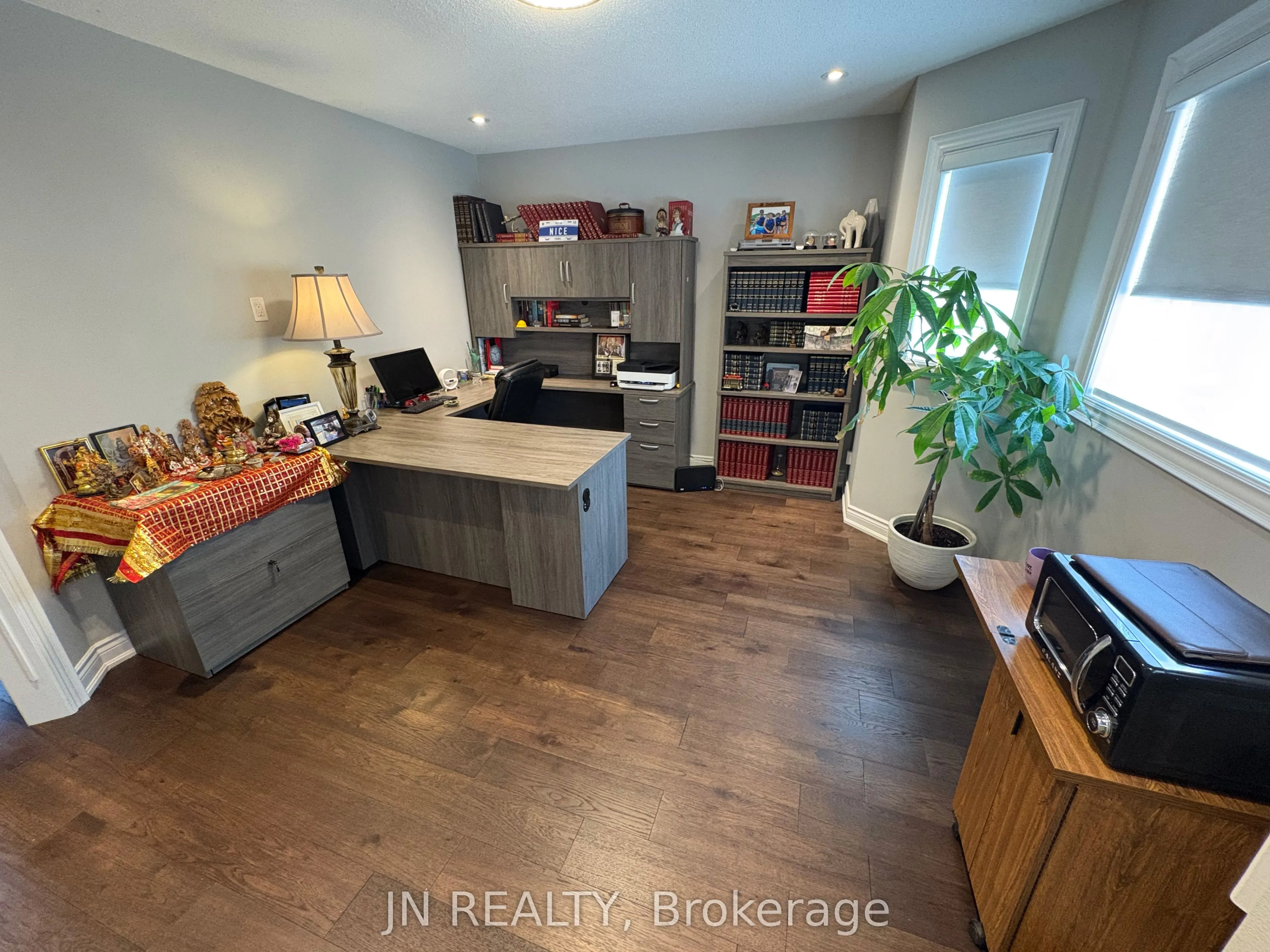 77 Colonel Bertram Road