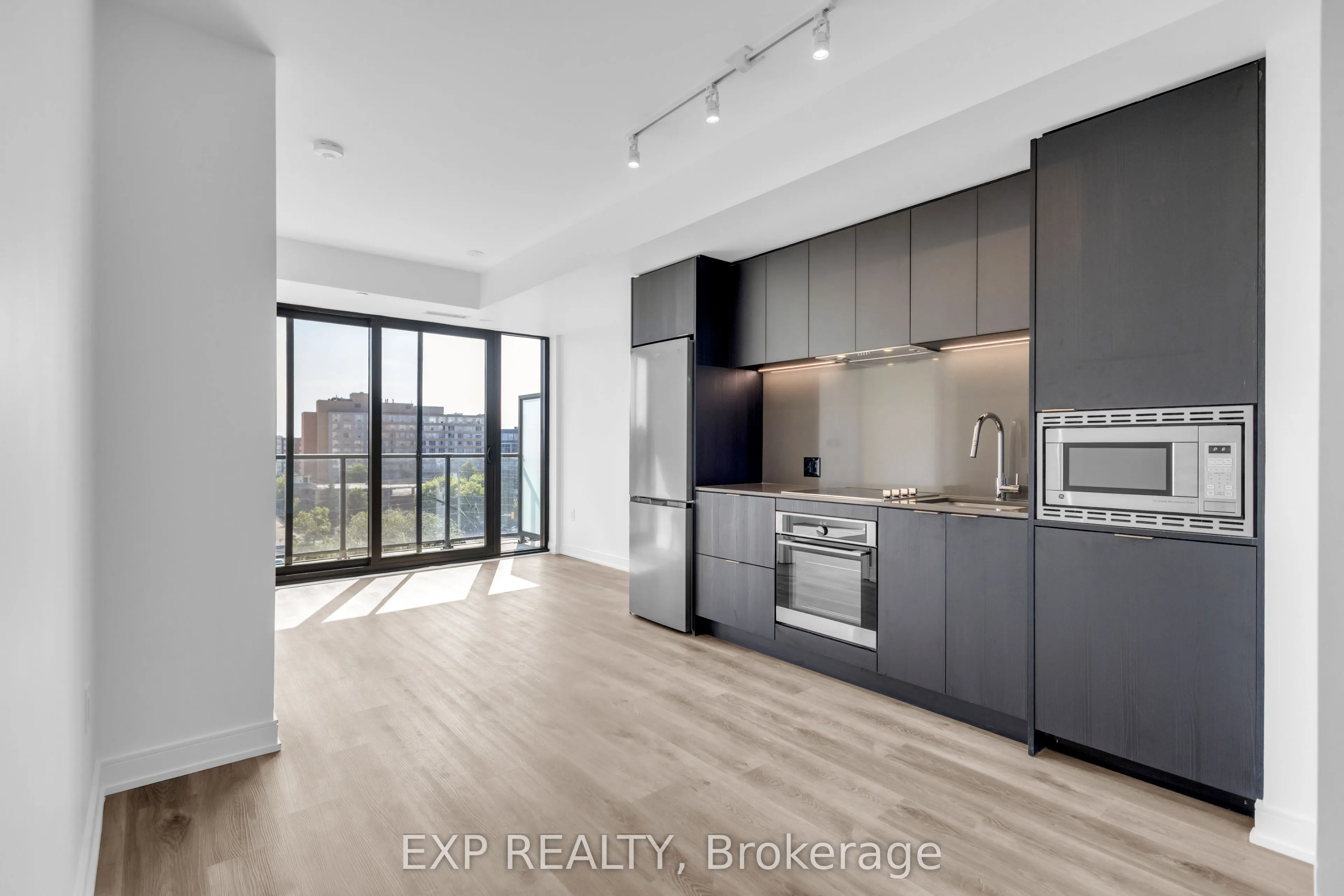 3009 Novar Road, #613