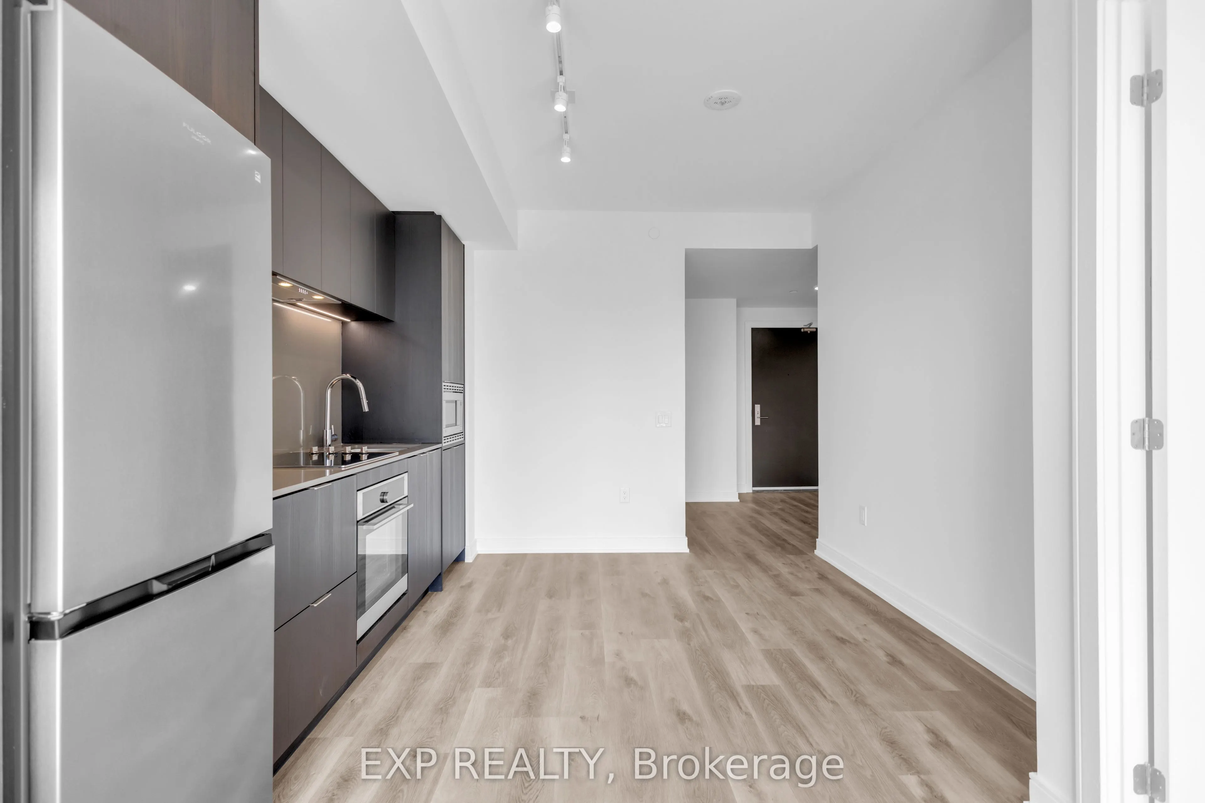 3009 Novar Road, #613