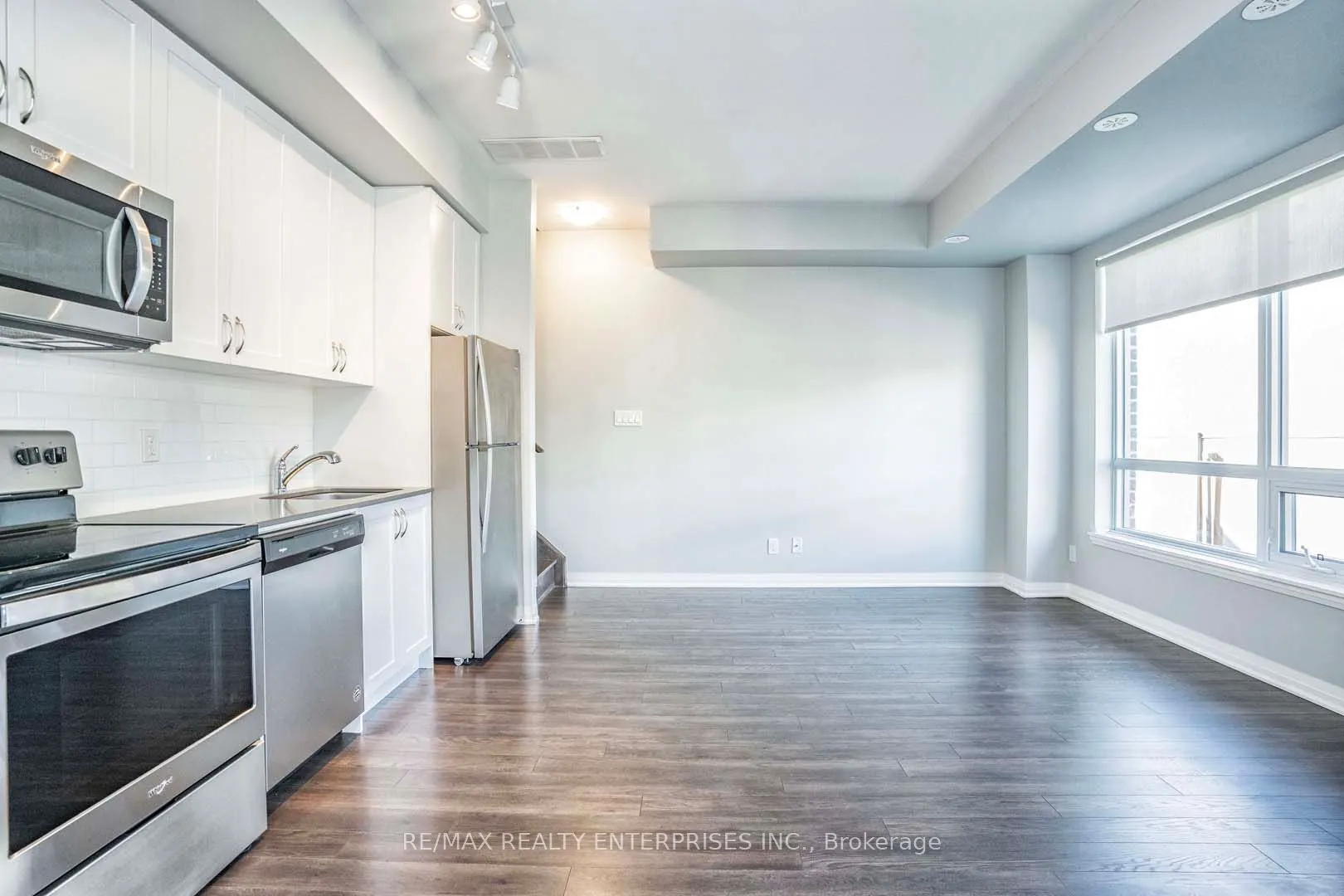 650 Atwater Avenue, #16