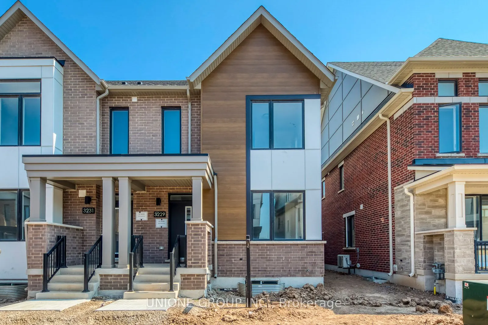 3229 Crystal Drive