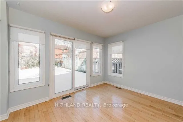 1246 Heathfield Crescent