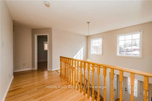 1246 Heathfield Crescent
