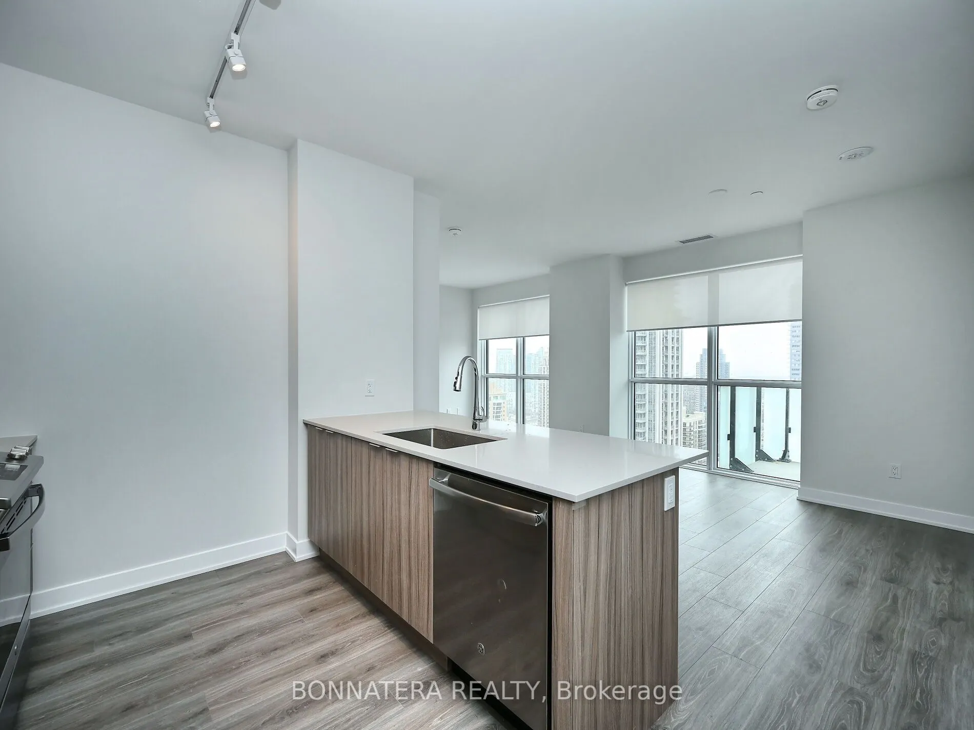 430 Square One Drive, #2503