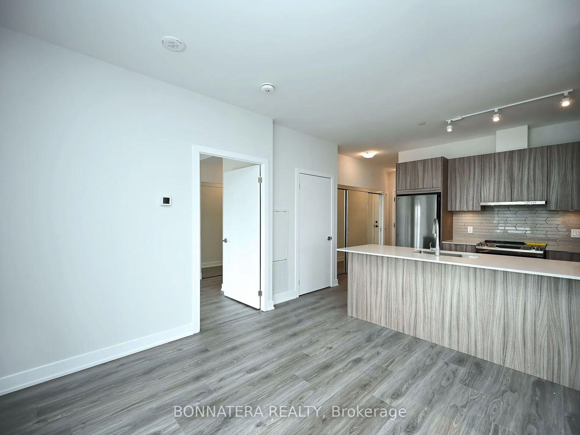 430 Square One Drive, #2503