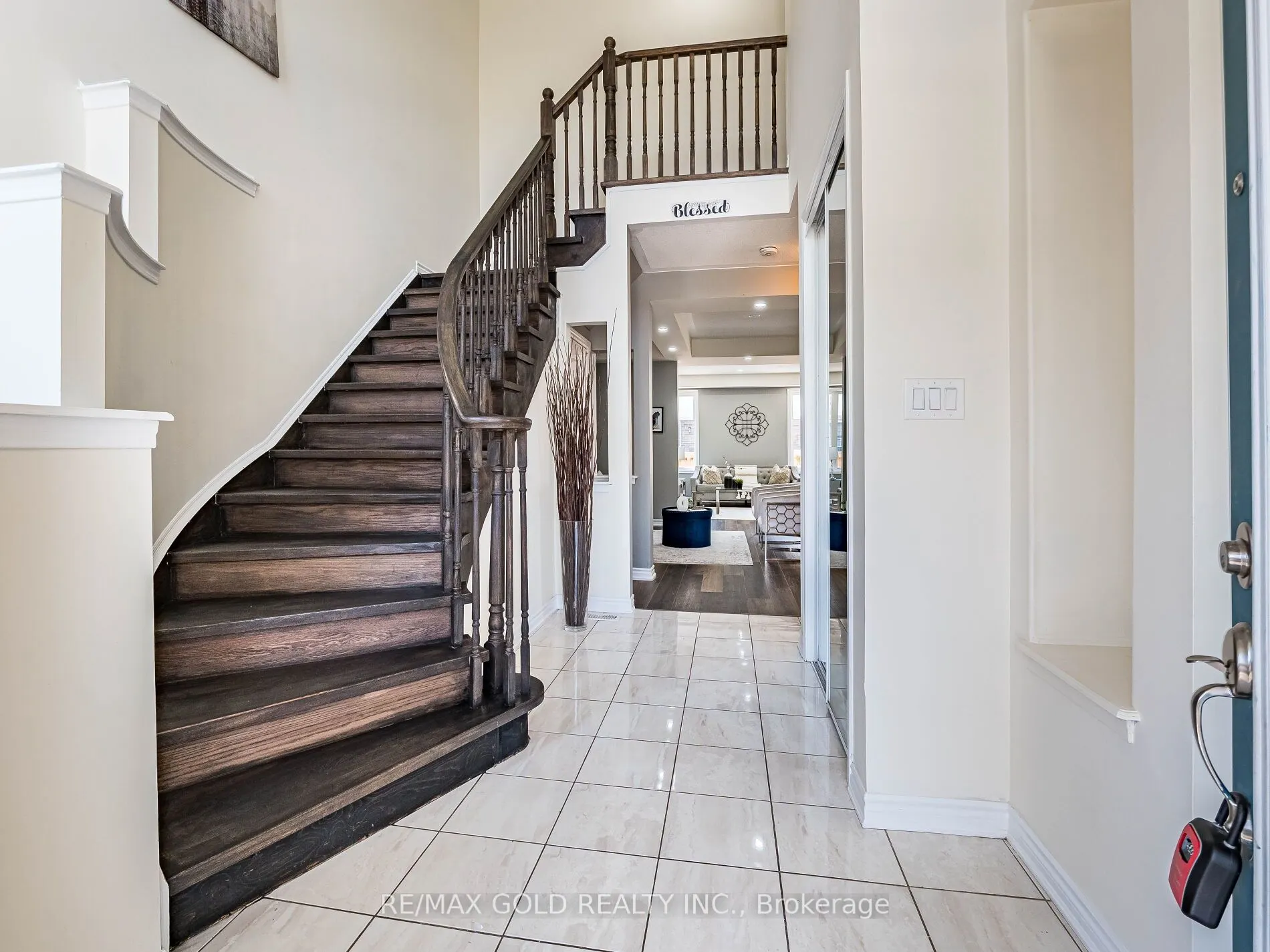 6 Feeder Street