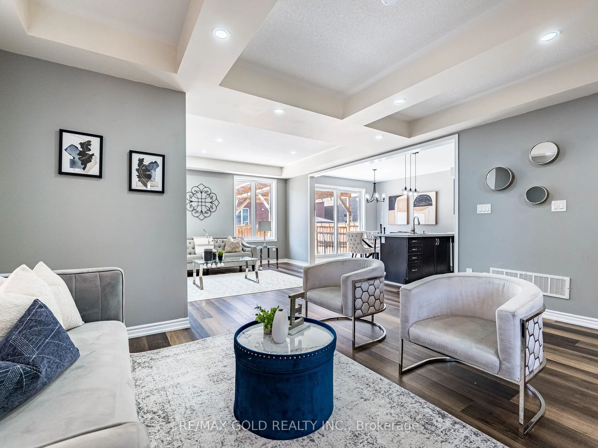 6 Feeder Street