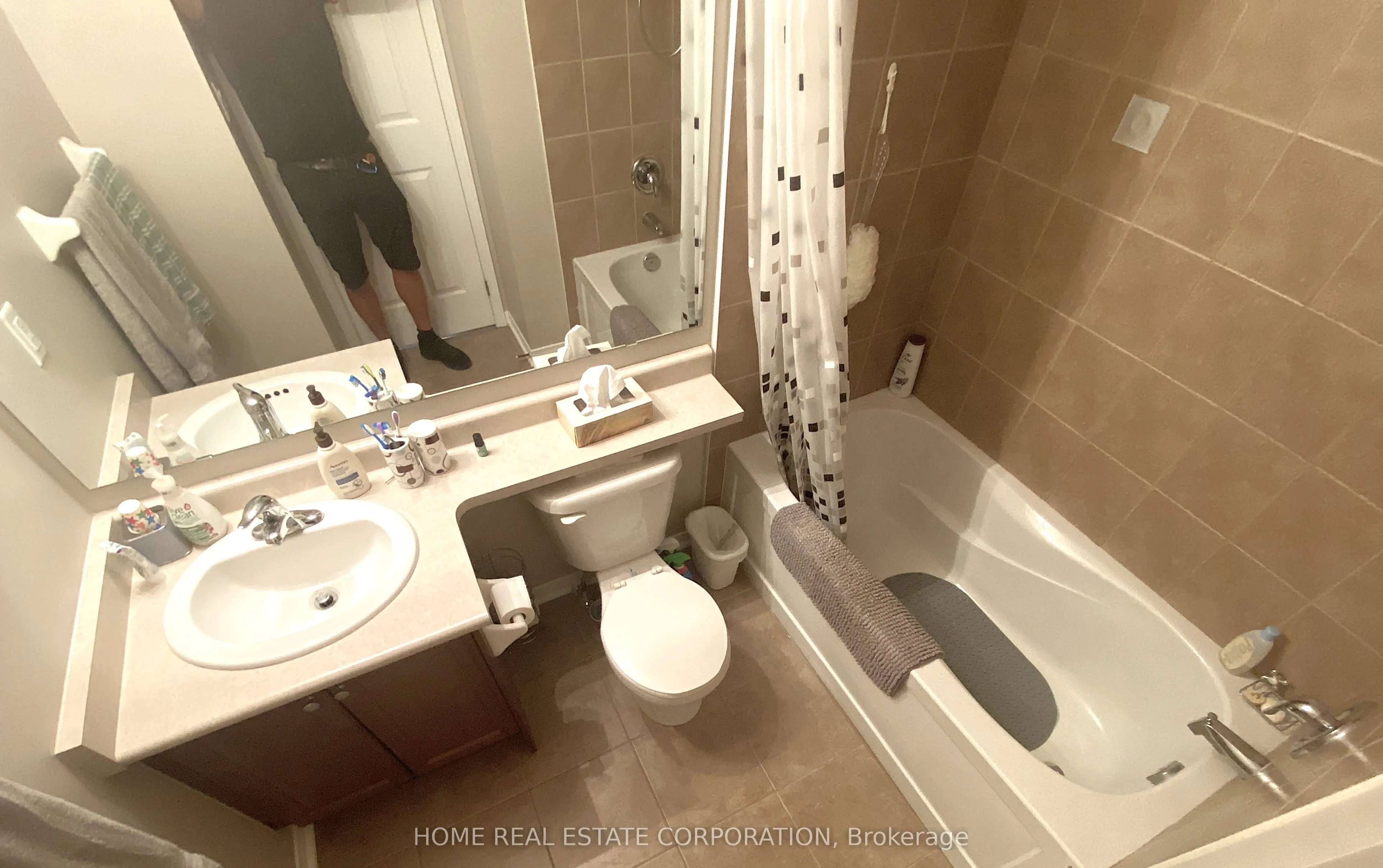 5 Armstrong Street, #23