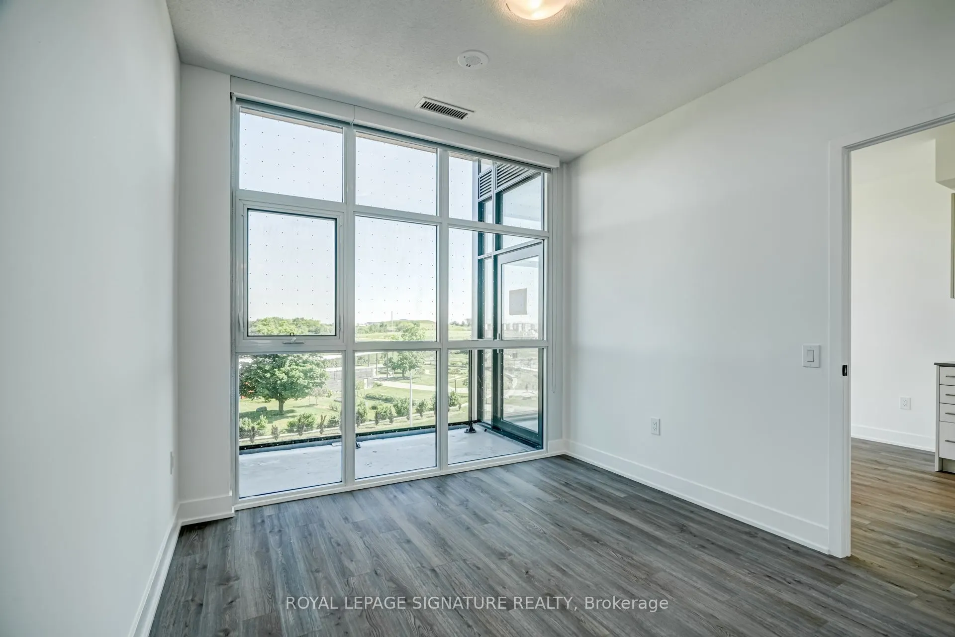 60 George Butchart Drive, #322